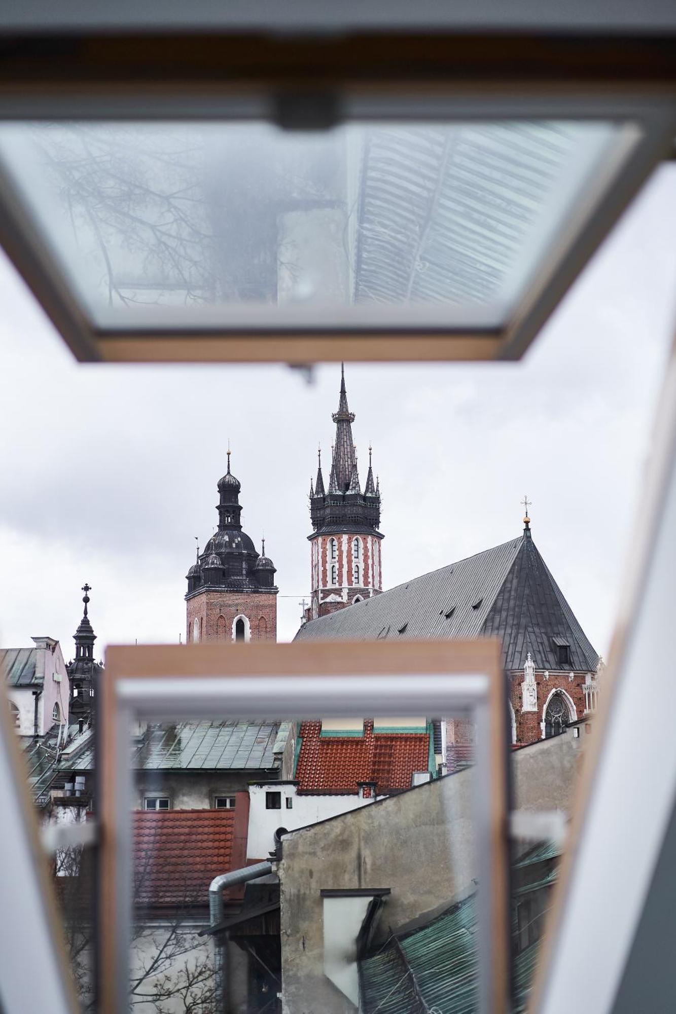 Апартаменты Unique Design Loft In Middle Of Centre Of Old Town With Netflix Краков Экстерьер фото